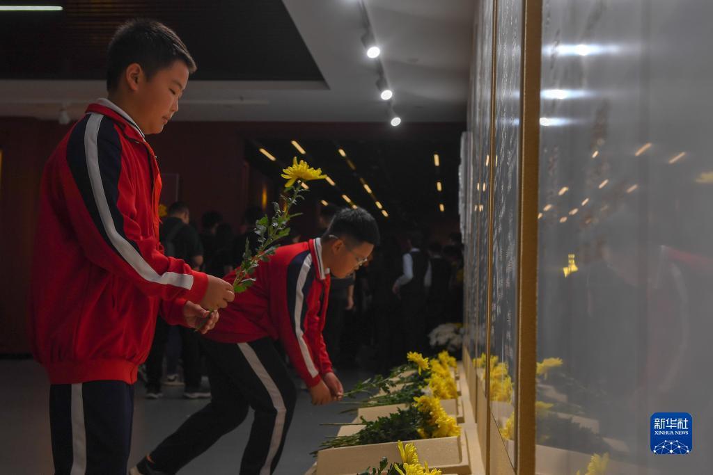 13水棋牌平台